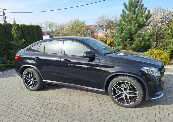 Mercedes-Benz GLE cena 189000 przebieg: 124500, rok produkcji 2016 z Płock małe 137